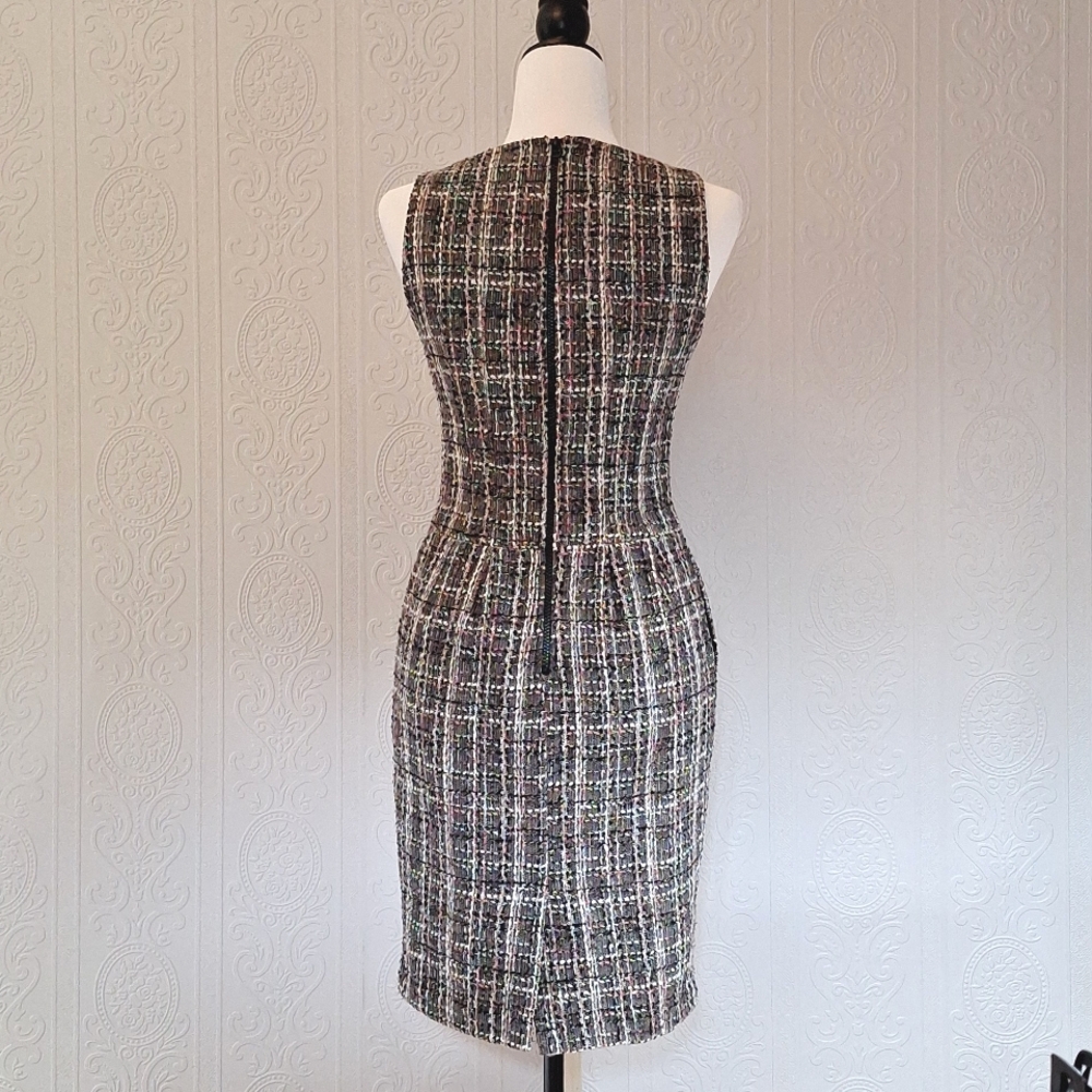 Tweed dress - Picture 2 of 9
